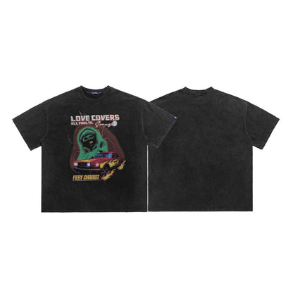 Short-sleeve t-shirt with classic street pattern, loose fit, pre-washed and worn for men.
